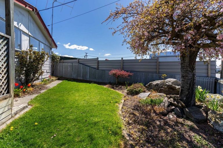Photo of property in 8 Rata Road, Twizel, 7901