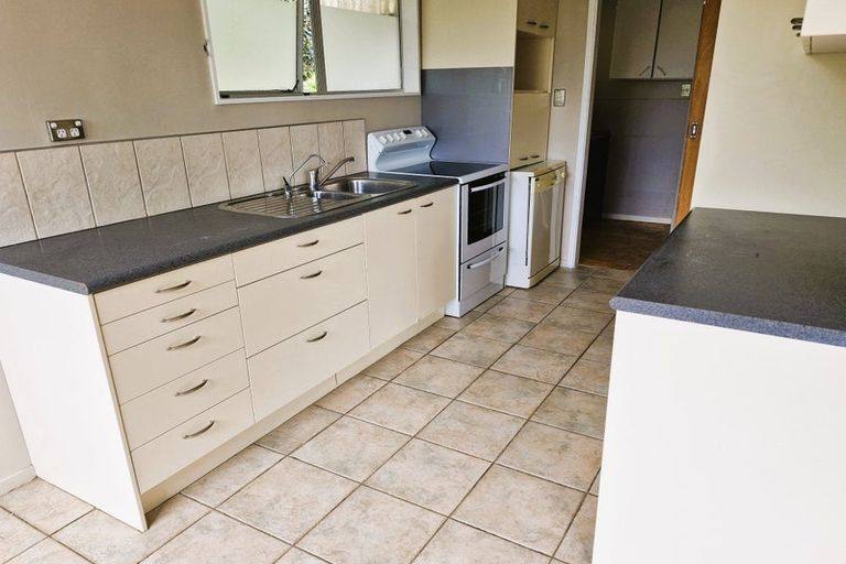 Photo of property in 20 Manaia View Road, One Tree Point, 0118