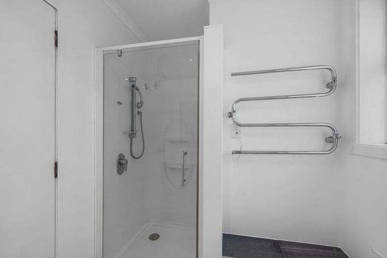 Photo of property in 9 Curzon Place, Parklands, Christchurch, 8083