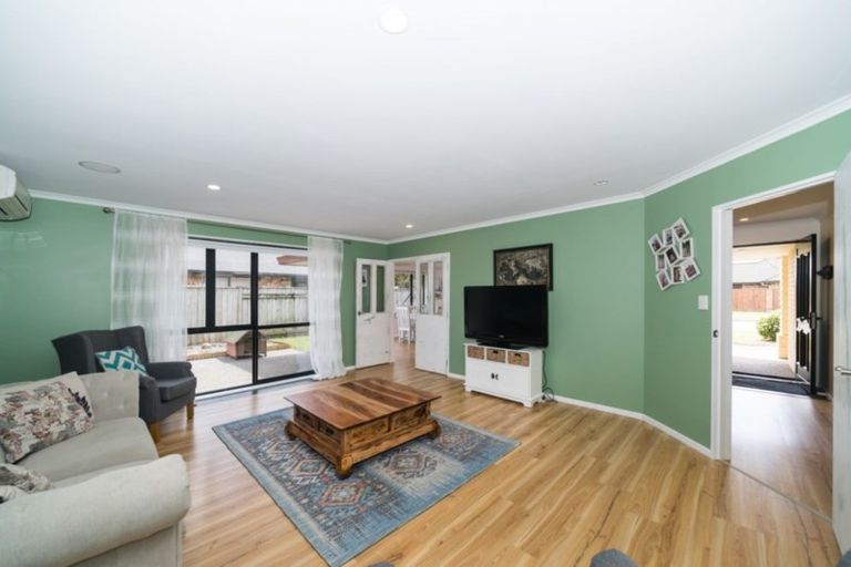 Photo of property in 38 Branigan Parade, Kelvin Grove, Palmerston North, 4414