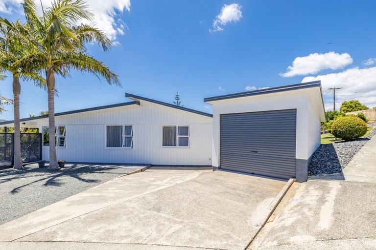 Photo of property in 28 Berghan Road, Coopers Beach, 0420