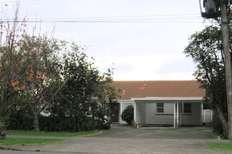 Photo of property in 369 Te Moana Road, Waikanae, 5036