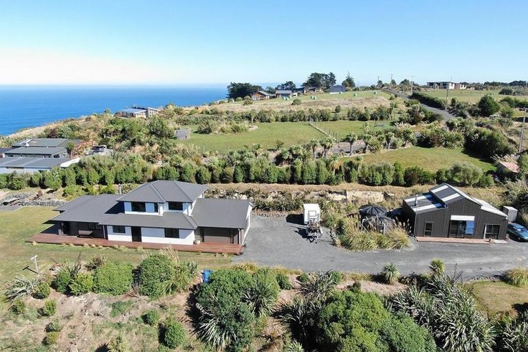 Photo of property in 47 Tunnel Beach Road, Blackhead, Dunedin, 9076