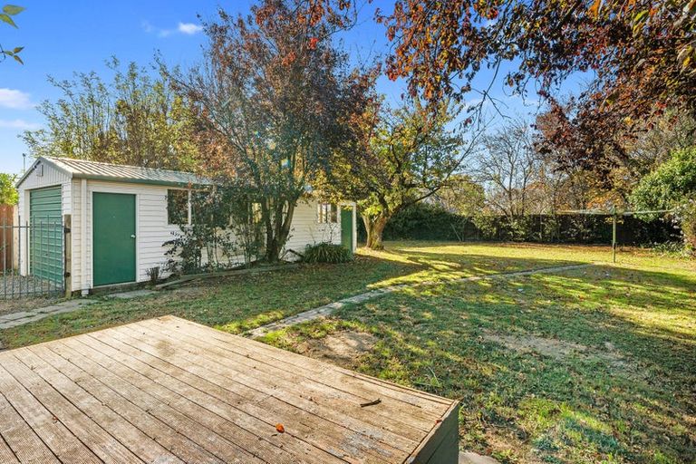 Photo of property in 16 Fatima Street, Redwood, Christchurch, 8051