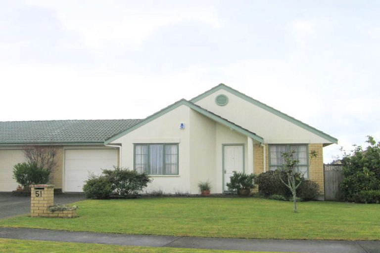 Photo of property in 51 Fernbrook Close, Burswood, Auckland, 2013