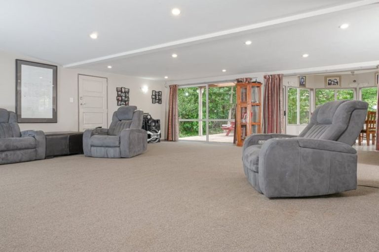 Photo of property in 14 Peakes Road, Saint Johns Hill, Whanganui, 4501