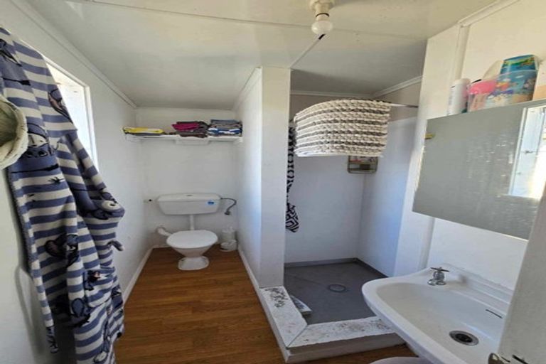 Photo of property in 8 Central Terrace, Alicetown, Lower Hutt, 5010