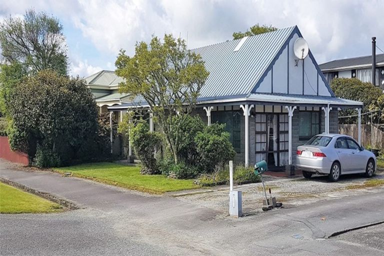 Photo of property in 155 Hampden Street, Hokitika, 7810