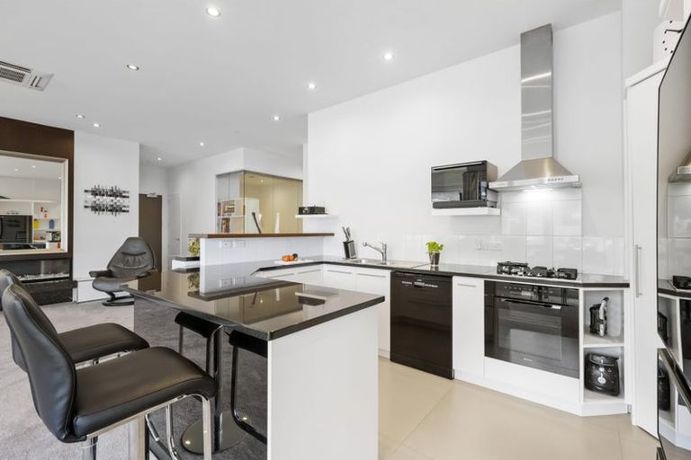 Photo of property in Kate Sheppard Apartments, 8c/42 Molesworth Street, Thorndon, Wellington, 6011