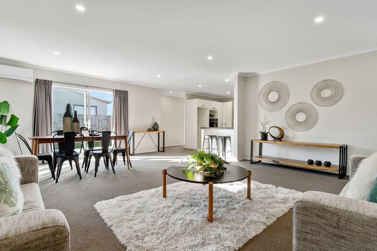 Photo of property in 30 Ridgedale Crescent, Flagstaff, Hamilton, 3210