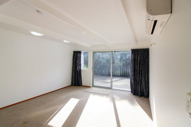 Photo of property in 1/63 Cheviot Road, Lowry Bay, Lower Hutt, 5013