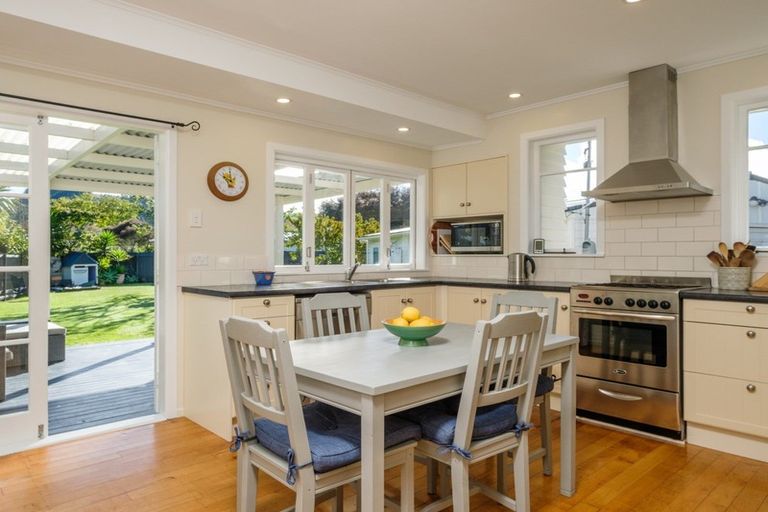 Photo of property in 10 Ayton Street, Mangapapa, Gisborne, 4010