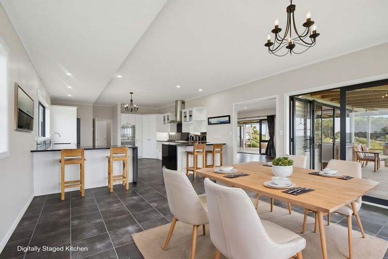 Photo of property in 265 Wilson Road, South Head, Helensville, 0874