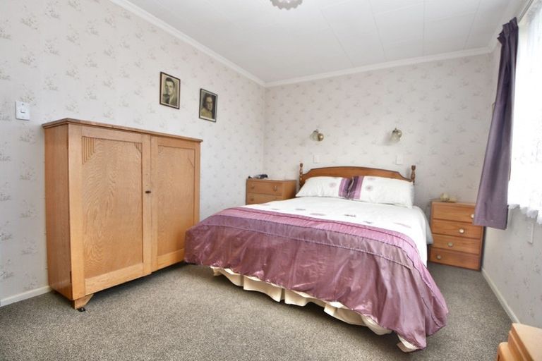 Photo of property in 16a Seddon Street, Carterton, 5713