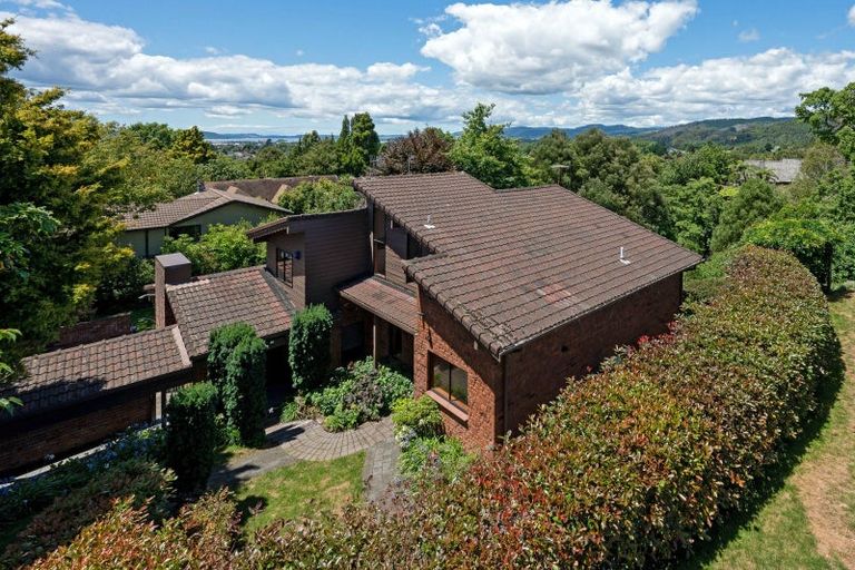 Photo of property in 24 Wychwood Crescent, Springfield, Rotorua, 3015