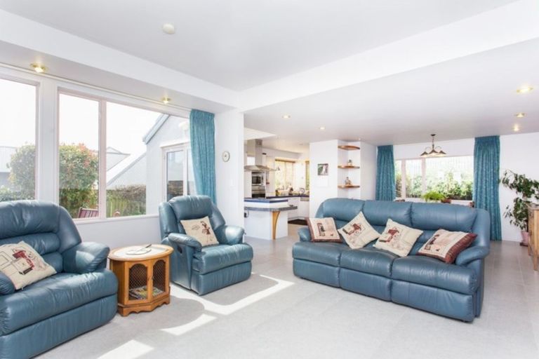 Photo of property in 265 Major Hornbrook Road, Mount Pleasant, Christchurch, 8081