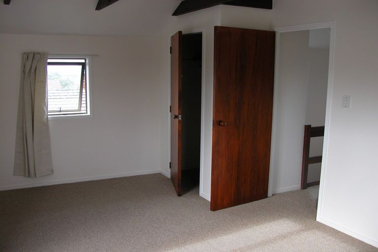 Photo of property in 1/87 Manuka Road, Bayview, Auckland, 0629