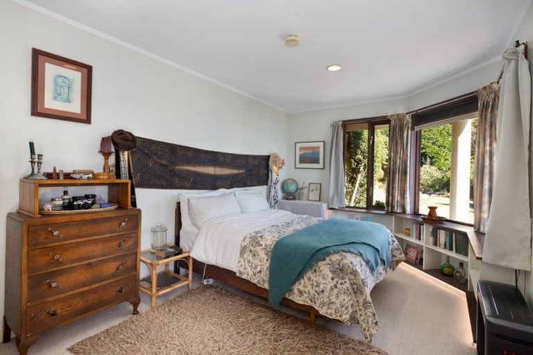 Photo of property in 15 Fettes Crescent, Seatoun, Wellington, 6022