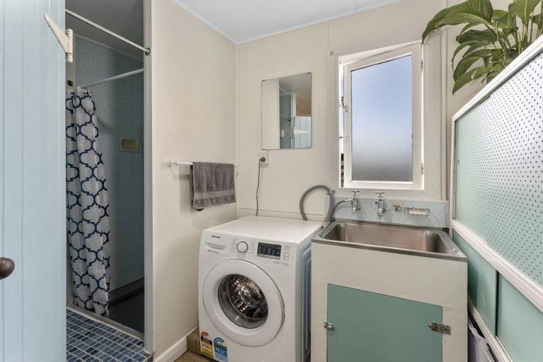 Photo of property in 13 Brook Street, Waiwhetu, Lower Hutt, 5010