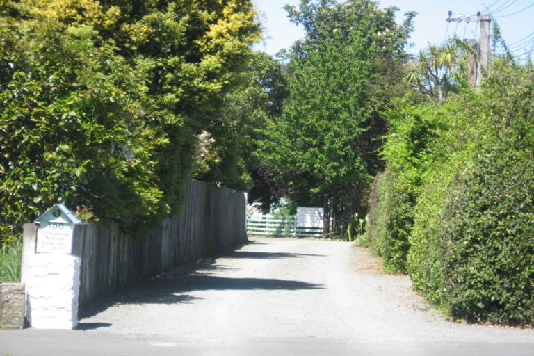 Photo of property in 100 Highsted Road, Bishopdale, Christchurch, 8053