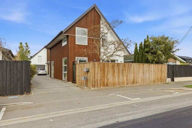 Photo of property in 132 Edgeware Road, St Albans, Christchurch, 8014