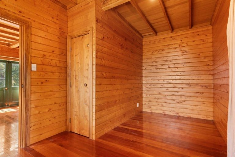 Photo of property in 27 Ferry Road, Martinborough, 5711