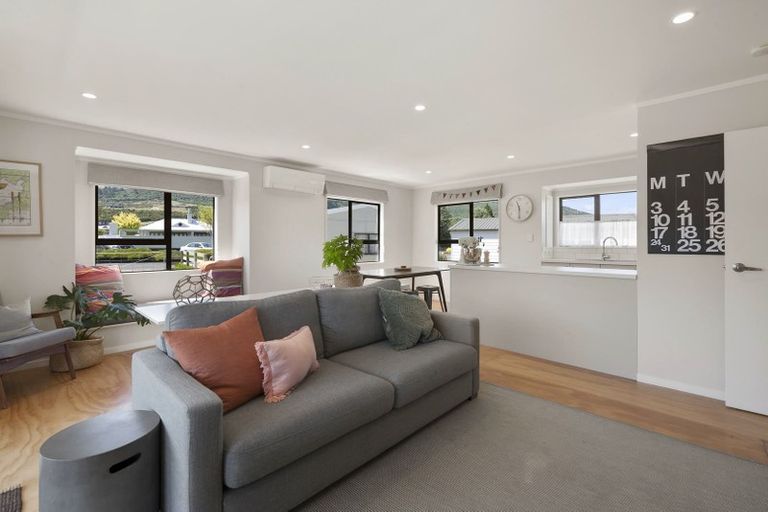 Photo of property in 10 Antonia Place, Kinloch, Taupo, 3377