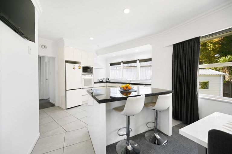 Photo of property in 2 Awatere Avenue, Beerescourt, Hamilton, 3200