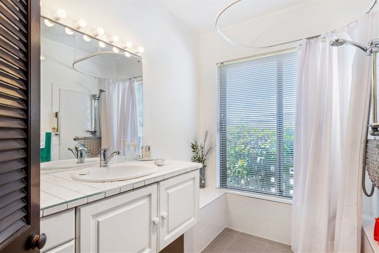 Photo of property in 1/101 Colwill Road, Massey, Auckland, 0614