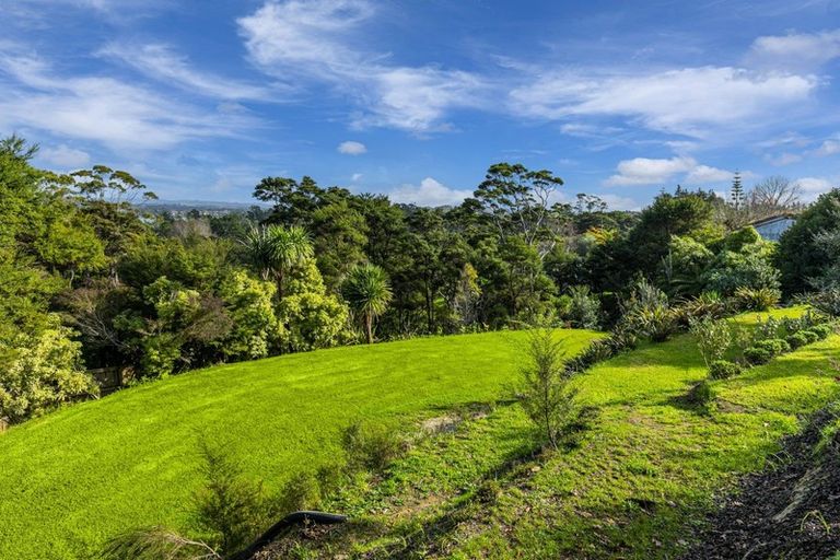 Photo of property in 70 Attwood Road, Paremoremo, Auckland, 0632