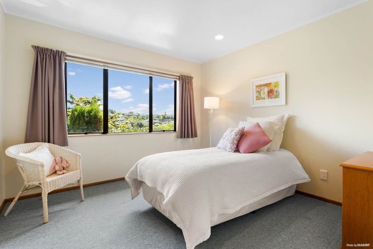 Photo of property in 64 Bayside Drive, Browns Bay, Auckland, 0630
