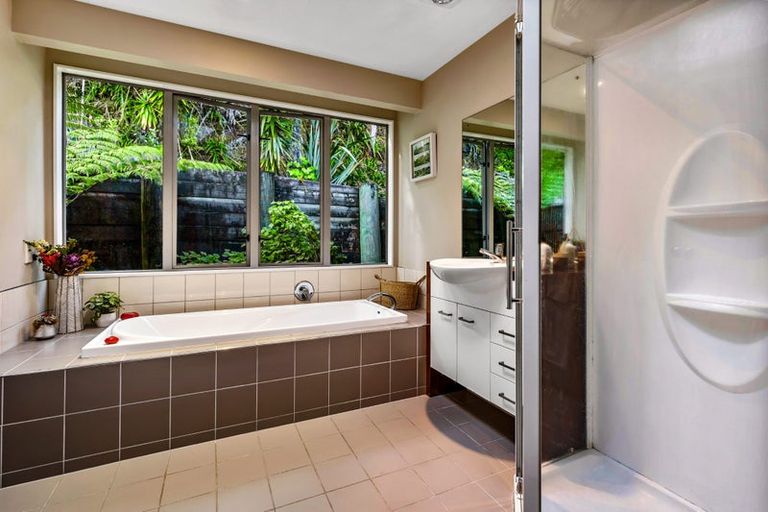 Photo of property in 184 Huia Road, Titirangi, Auckland, 0604