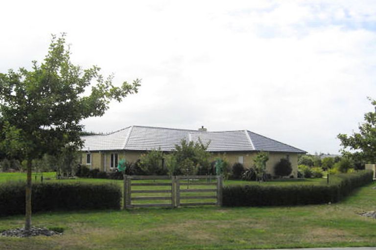 Photo of property in 32 Manor Drive, Rolleston, 7614