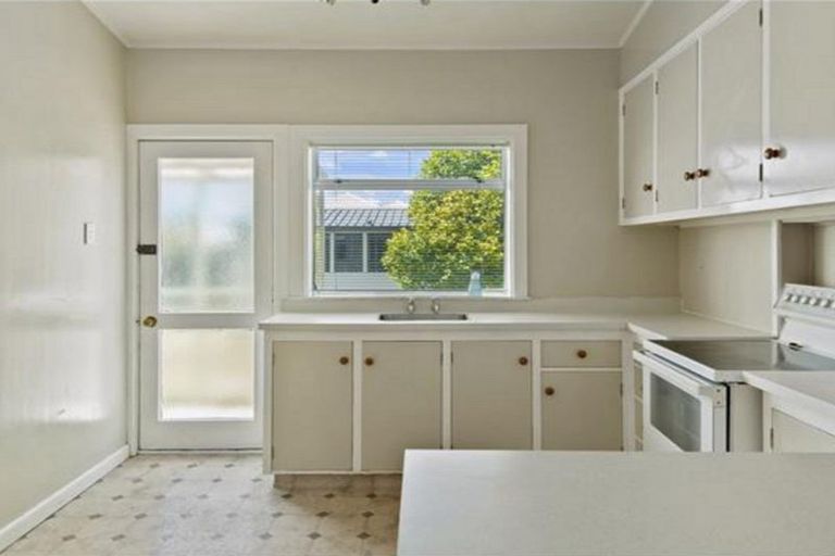 Photo of property in 120 Lincoln Road, Addington, Christchurch, 8024