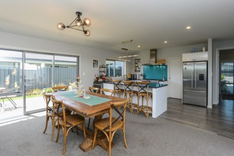Photo of property in 36 Pelorus Avenue, Poraiti, Napier, 4112