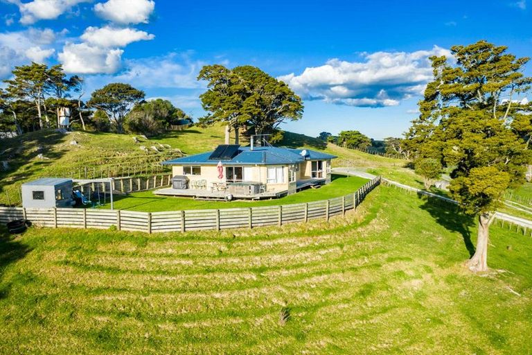 Photo of property in 251 Griffin Road, Maungaturoto, 0583