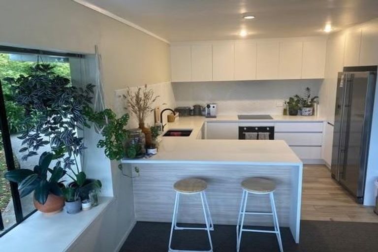Photo of property in 28a Clovelly Road, Bucklands Beach, Auckland, 2012