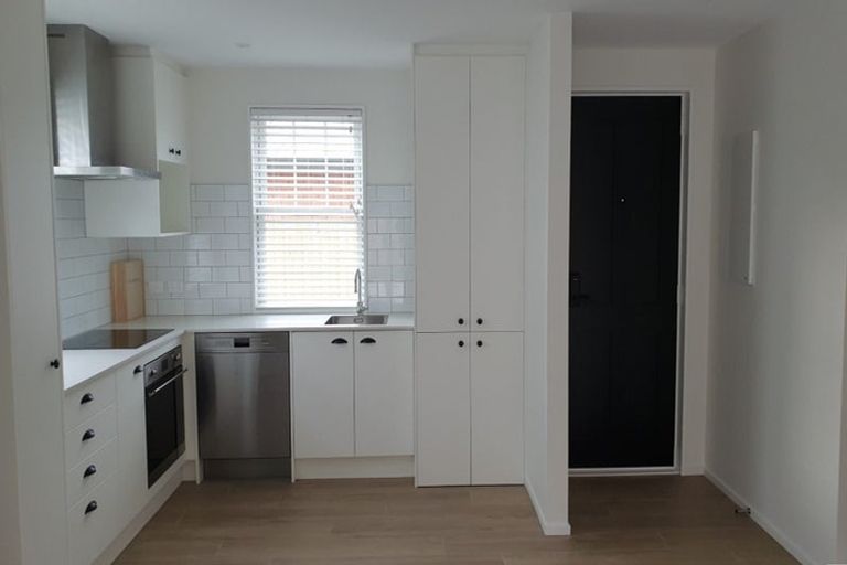 Photo of property in 2/119 Hastings Street East, Sydenham, Christchurch, 8023