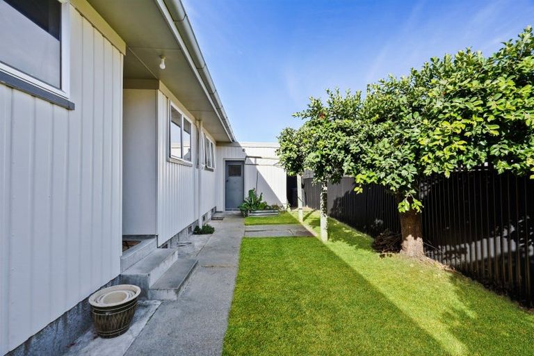 Photo of property in 3 Anderson Road, Taradale, Napier, 4112