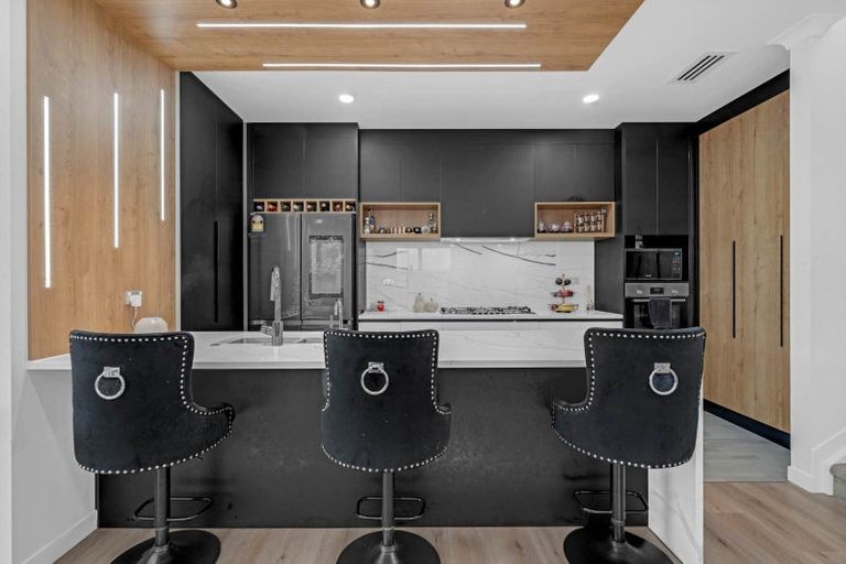 Photo of property in 2a Ballyalton Crescent, Flat Bush, Auckland, 2019