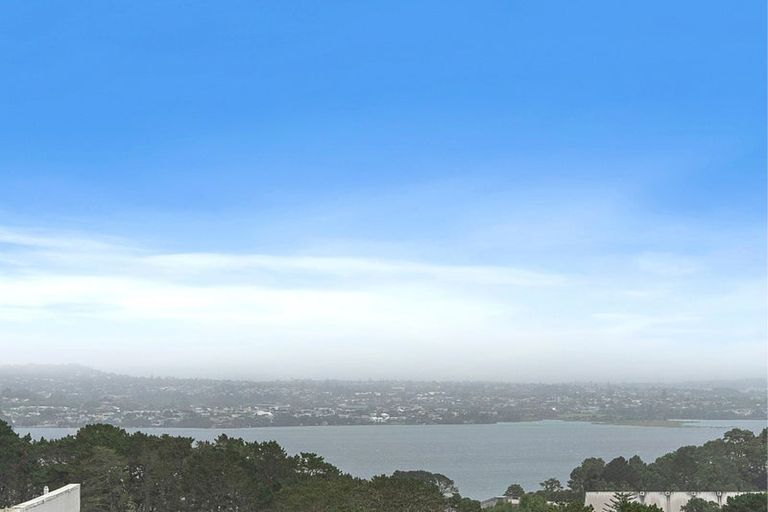 Photo of property in 12/27 Mokoia Road, Birkenhead, Auckland, 0626