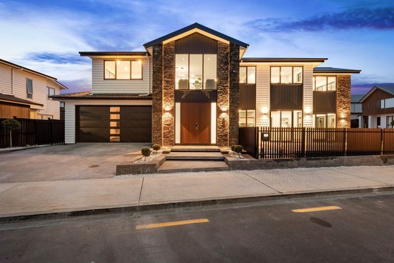 Photo of property in 5 Tai Crescent, Hobsonville, Auckland, 0616