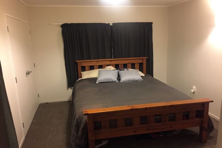 Photo of property in 48a Randwick Crescent, Moera, Lower Hutt, 5010