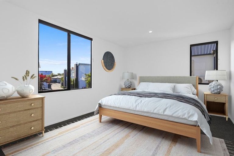 Photo of property in 32 Oakford Close, Riccarton, Christchurch, 8011