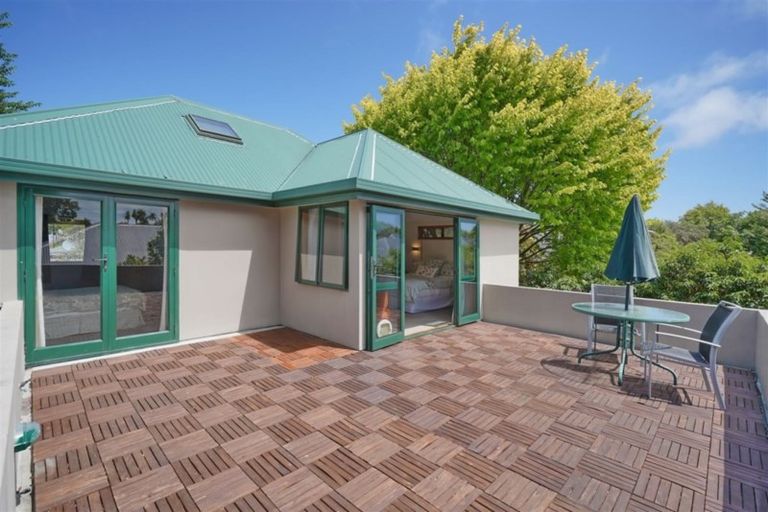 Photo of property in 63a Sandwich Road, Beckenham, Christchurch, 8023