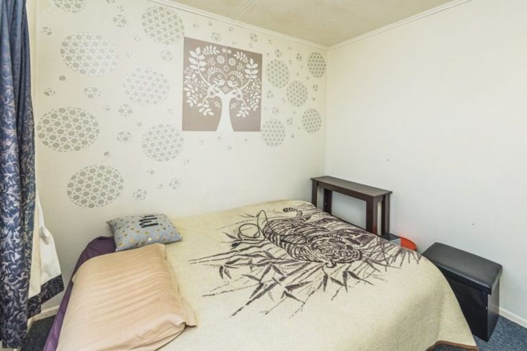 Photo of property in 12 Mosston Road, Castlecliff, Whanganui, 4501