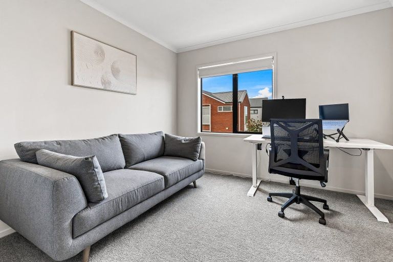 Photo of property in 14 Peihana Road, Hobsonville, Auckland, 0616