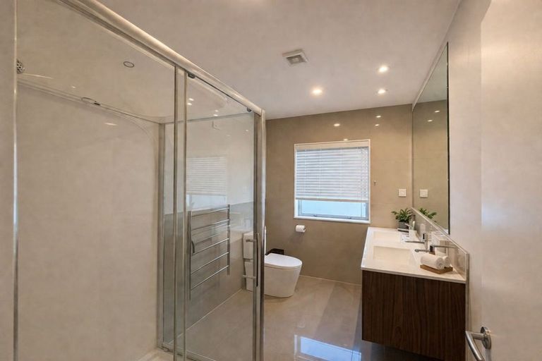 Photo of property in 54 Schoolside Road, Kumeu, 0810