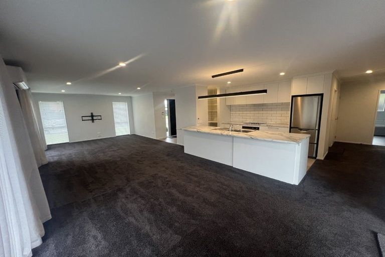 Photo of property in 10 Calder Street, Marshland, Christchurch, 8083