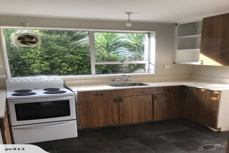 Photo of property in 11 Menzies Street, Sumner, Christchurch, 8081